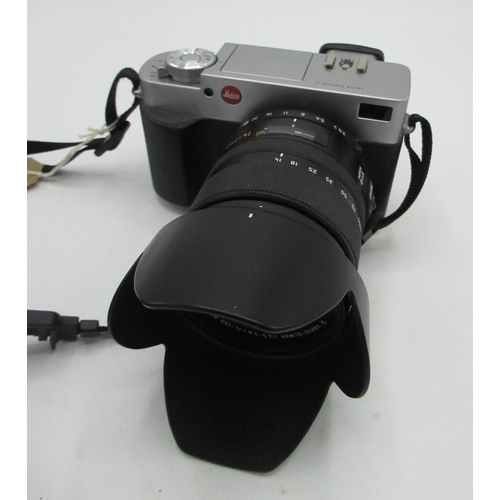 1102 - Leica Digilux 3 digital camera with Vario-Elmar 14-150 lens, two spare batteries (no battery charger... 