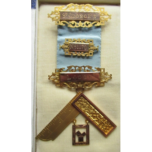 1138 - Hallmarked 9ct yellow gold Masonic Past Masters Jewel to W.Bro John McKenzie of St.George's Lodge No... 