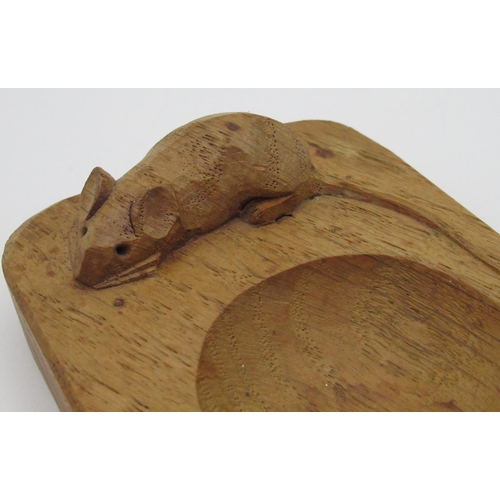 1502 - Robert Mouseman Thompson - Rectangular oak ashtray carved with signature mouse, W10cm D7.5cm H4.5cm