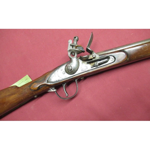 1048 - Early C19th English trade type musket with .50 cal with 52