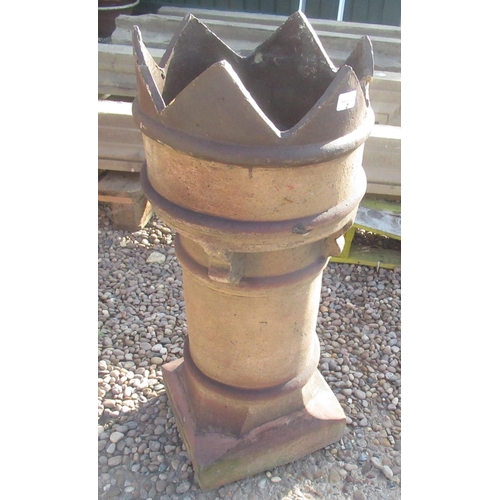 2 - Terracotta King chimney pot H32