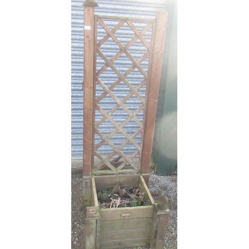 28 - Teak garden planter with lattice back trellis frame, H175cm