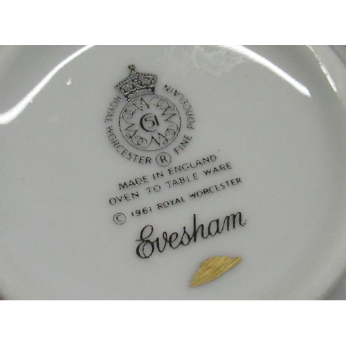 116 - Royal Worcester Evesham part tea service and matching tableware (15)