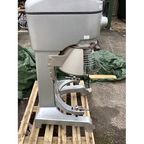 178 - Large Chef Quip industrial dough/bread maker, with accessories