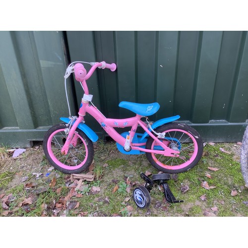 220 - Ladies silver mountain bike and a child’s  bike with stabilisers