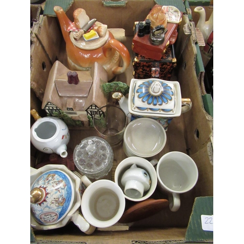 222 - Selection of decorative collectable teapots incl. Cardew design, Sunshine Ceramics etc (3 boxes)