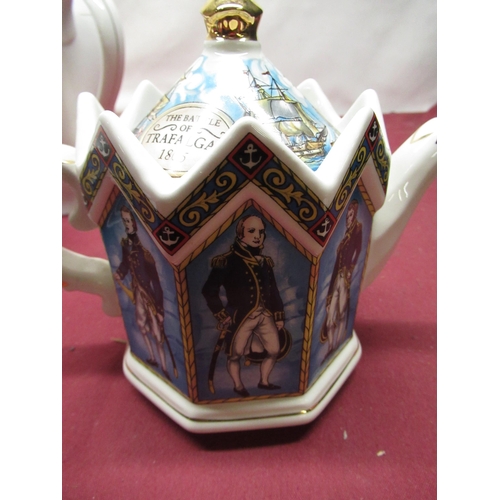 126 - Various Royal and other Commemorative ware, including Queen's Golden Jubilee coffee set for four peo... 