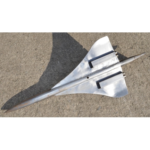 8 - Large steel floor standing Concorde model. No makers marks.
Scale: 1/62
L:100cm
Stands approx 65cm f... 