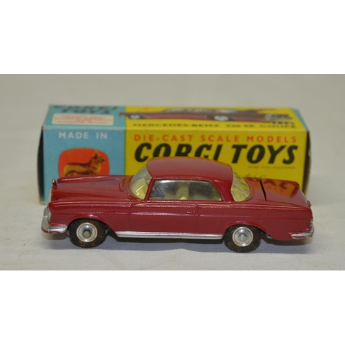 Boxed Corgi Toys Mercedes Benz 220 SE Coupe (Corgi catalogue 230