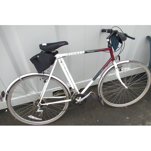 5 - Pioneer Venture Raleigh road bike with rear and front detachable travel packs complete with original... 