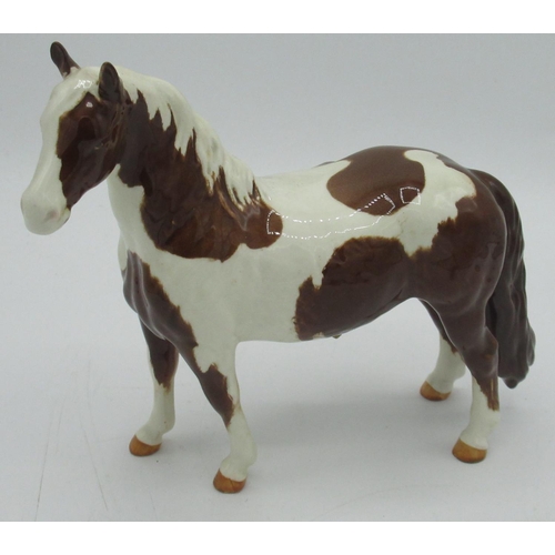 101 - Beswick Skewbald pony, sticker to base (2)