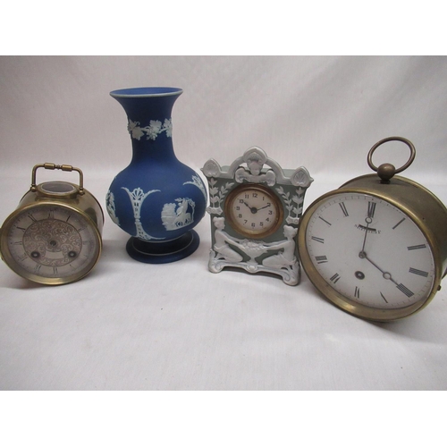 825 - Schafer & Vater late C19th/early C20th mantel clock, and two late C19th/early C20th French drum bras... 