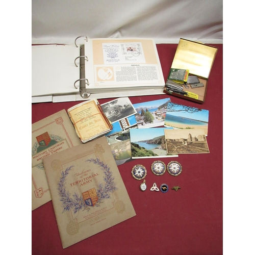 464 - Selection of misc. collectables to include Royal FDCs, vintage Royal Commemorative magazines, modern... 