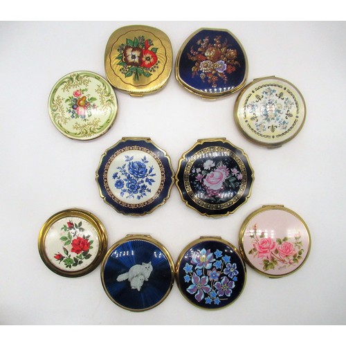 264 - Eight Stratton compacts with floral covers, two compacts with floral covers (unknown maker) (10)