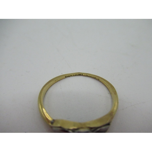 5 - Yellow gold diamond ring, three round cut diamonds inset in white metal mount (marks rubbed A/F) 1.1... 