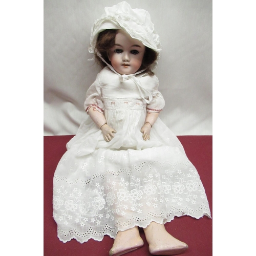 881 - Max Handwerck bisque headed doll stamped to head and neck numbers 283-26 5, 0 1/4, brown curly wig, ... 