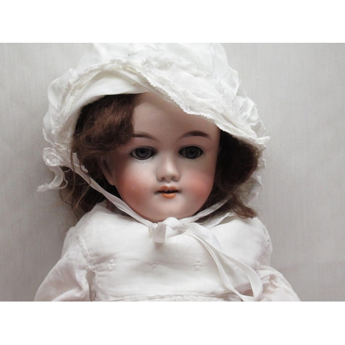 881 - Max Handwerck bisque headed doll stamped to head and neck numbers 283-26 5, 0 1/4, brown curly wig, ... 