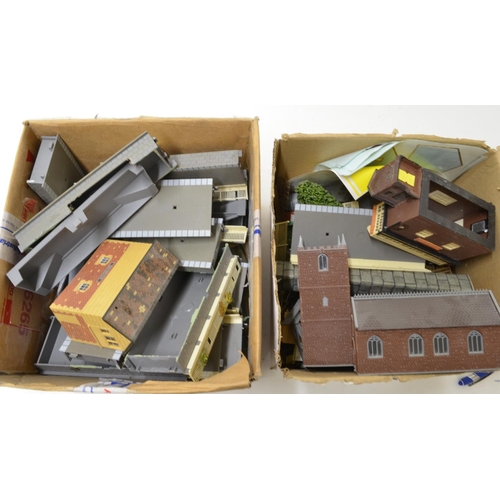 597 - Collection of OO gauge Hornby train models, three tank engines, locomotives, rolling stock, etc