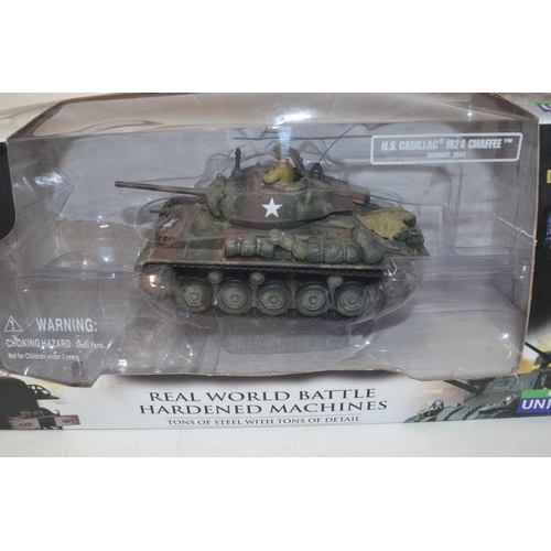 642 - 3 Forces Of Valor 1/35 diecast armour models (US): M26 Pershing, Germany 1945, Cadillac M24 Chaffee,... 