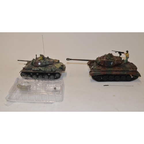 642 - 3 Forces Of Valor 1/35 diecast armour models (US): M26 Pershing, Germany 1945, Cadillac M24 Chaffee,... 