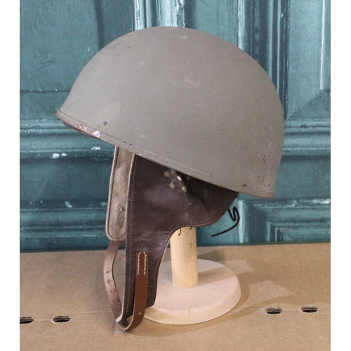 105 - WWII period dated 1944 British dispatch riders motorbike helmet with full lining and padding (in exc... 