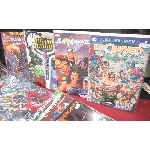 782B - Collection of DC Convergence, Justice League, Justice League of America and Justice League Dark Comi... 