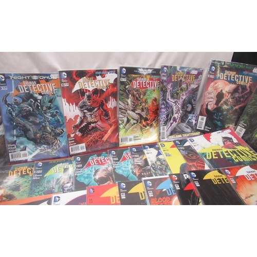 783 - DC Batman Detective Comics,the New 52! issue no. 1,2(x2)3-25,26(x2),28-49,50(x2 one in original plas... 