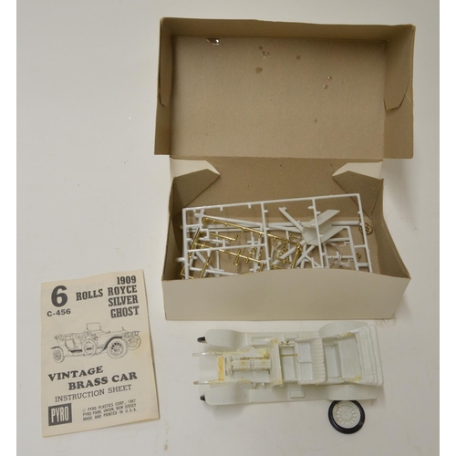 677 - 6 model car kits, 1/20 KSN Midori 1907 Itala Pechino Parigi unstarted, 2x 1/24 metal AutoKit models,... 