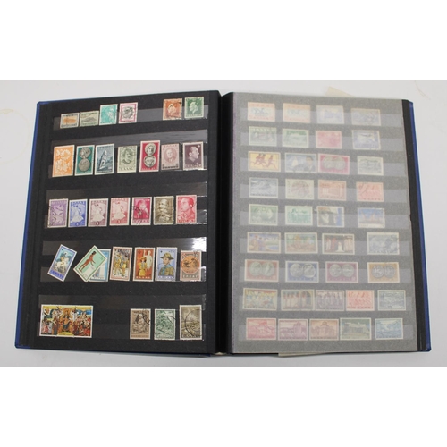 808 - Selection USA stamps on loose leafs with a mixed European album