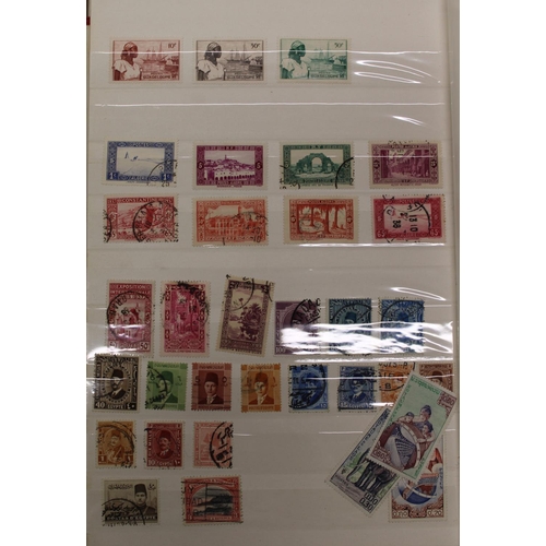 821 - Australia and Aden stamp album, unmounted mint & used, mainly KGVI onwards with some QV and KEVII ex... 