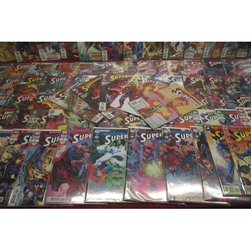 784C - DC,The New 52! Superman issue no. 0-23,23.1,23.3,23.4, 24-33,34(x2 with alternative front cover)35-4... 