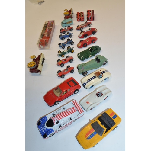 682 - Vintage diecast metal racing cars and vehicles including Matchbox, Lesney Series, Lotus, Ferrari F1,... 