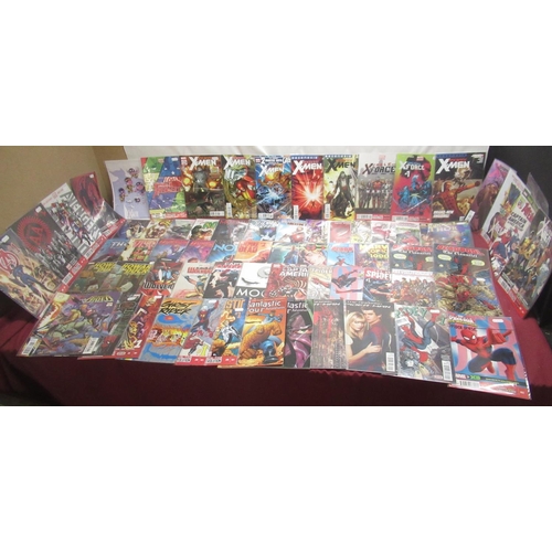 785 - Collection of mixed Marvel comics including, Thor, Spider-Man, Doctor Strange, Fantastic Four, X-Men... 