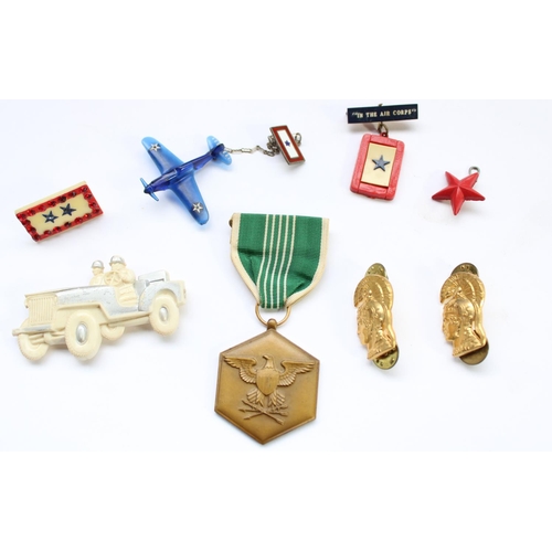 48 - WW2 era US Army commendation medal together with a selection of US Army Air Corps WW2 plastic non-wa... 