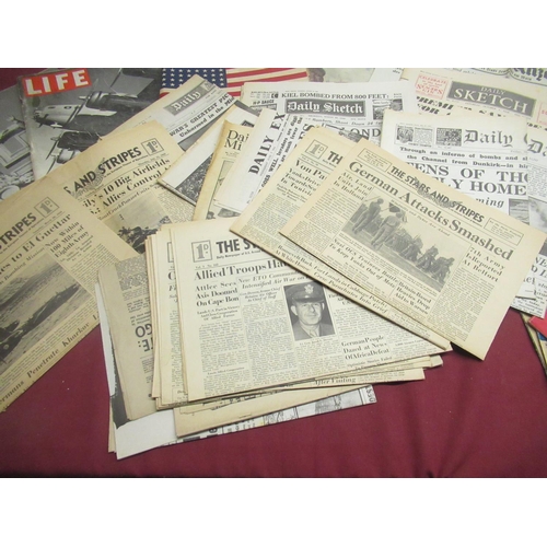 291 - Collection of newspapers from WWII, 5 British Edition of Yank, the Army Weekly 1942-45, Life Dec 1st... 
