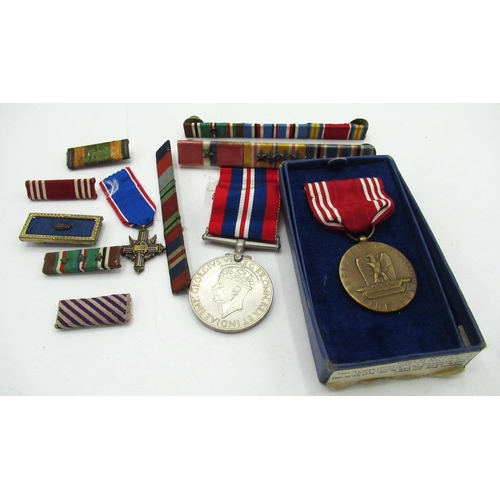 58 - 1939-45 war medal, various medal ribbon bars, American miniature military cross medal, American Good... 