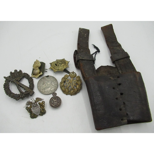 63 - Sword frog 1939-45 war medal, various cap badges, Royal Army Reserve silver hallmarked lapel badge, ... 