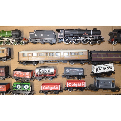 596E - Hornby, Airfix and Lima OO gauge train models and track, coaches, rolling stock, Duett twin power su... 