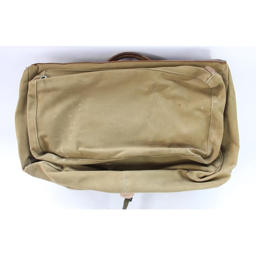 455 - WW2 era US military canvas uniform/kit bag in Khaki