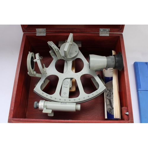 79 - 1970s Freiberger Prazisionmechanik Drum Sextant in original box together with a selection of rules a... 