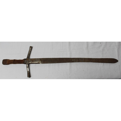 415 - Homemade Saxon broadsword, blade L30