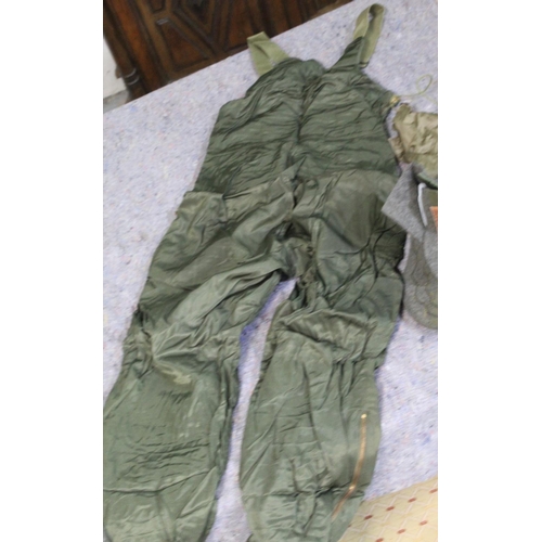 308 - WWII electrical heated pair of aviation pilots trousers, pair of electrical heated inner boots, jack... 