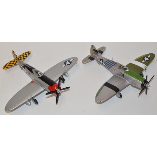 615 - 2x Franklin Mint 1/48 Die-cast model aircraft.
BIIF037 P-47D Thunderbolt 