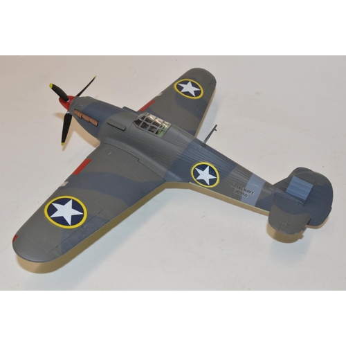 619 - 3x Franklin Mint 1/48 Die-cast model aircraft.
BIIB621 98222 P-40 Warhawk, 12 Fighter Group USAAF.
B... 