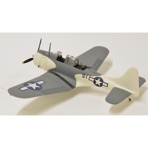 621 - 3 Franklin Mint 1/48 die-cast aircraft models.
BIIB938 Art 98264 SBD-1 Dauntless.
BIIE185 SBD-3 Daun... 
