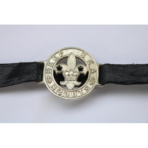 452 - WW2 era Deep Sea Scouts wrist band, etched to rear of emblem Wtr. W. P. Bell MX 614776. R.N.