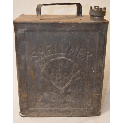 567 - Vintage Shell-Mex BP fuel can, H32cm