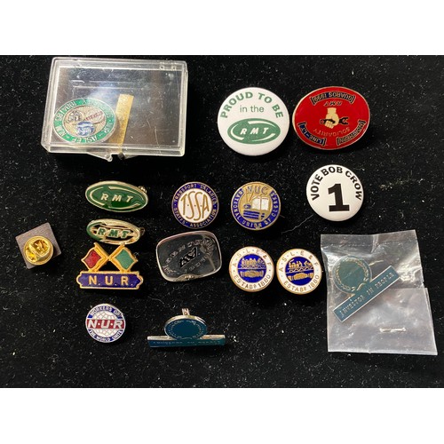 528 - Badges related to union associations and transport union association. assleff, solidarity pin, two N... 