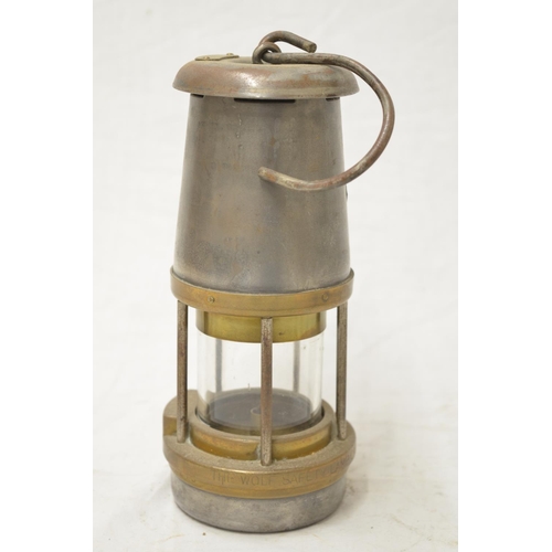 545 - The Wolf Safety Lamp Co (W.M Morris) Ltd Sheffield, miner safety lamp, plate stamped PO 1973 on top,... 