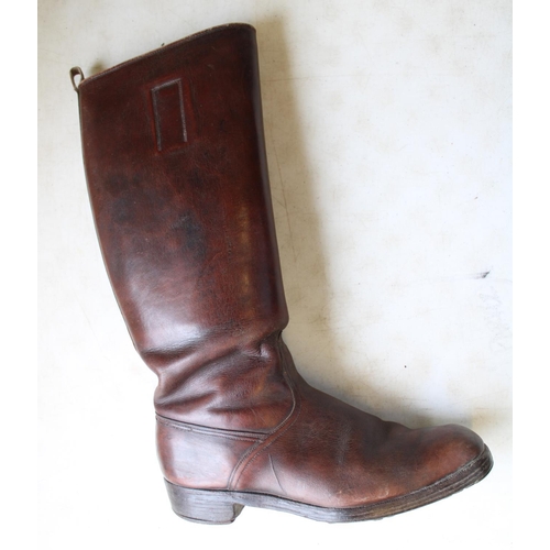 174A - Pair of Luftwaffe German officers knee length leather boots in brown with hobnails and heel irons, e... 